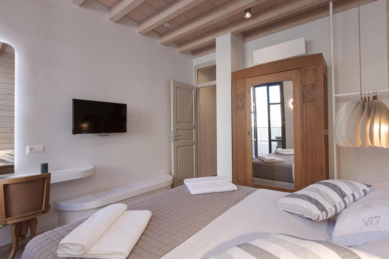 V77 Seafront Suites Rethymno  Exterior photo