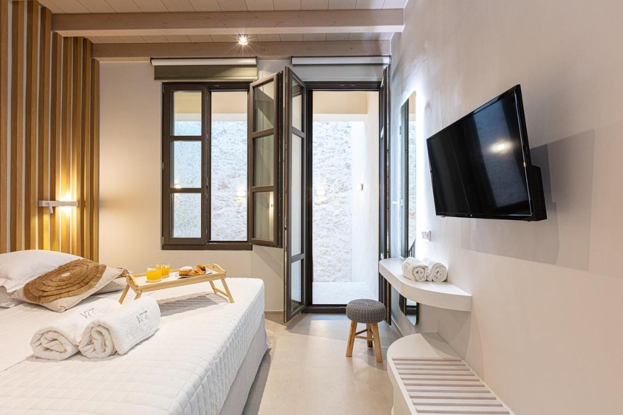 V77 Seafront Suites Rethymno  Exterior photo